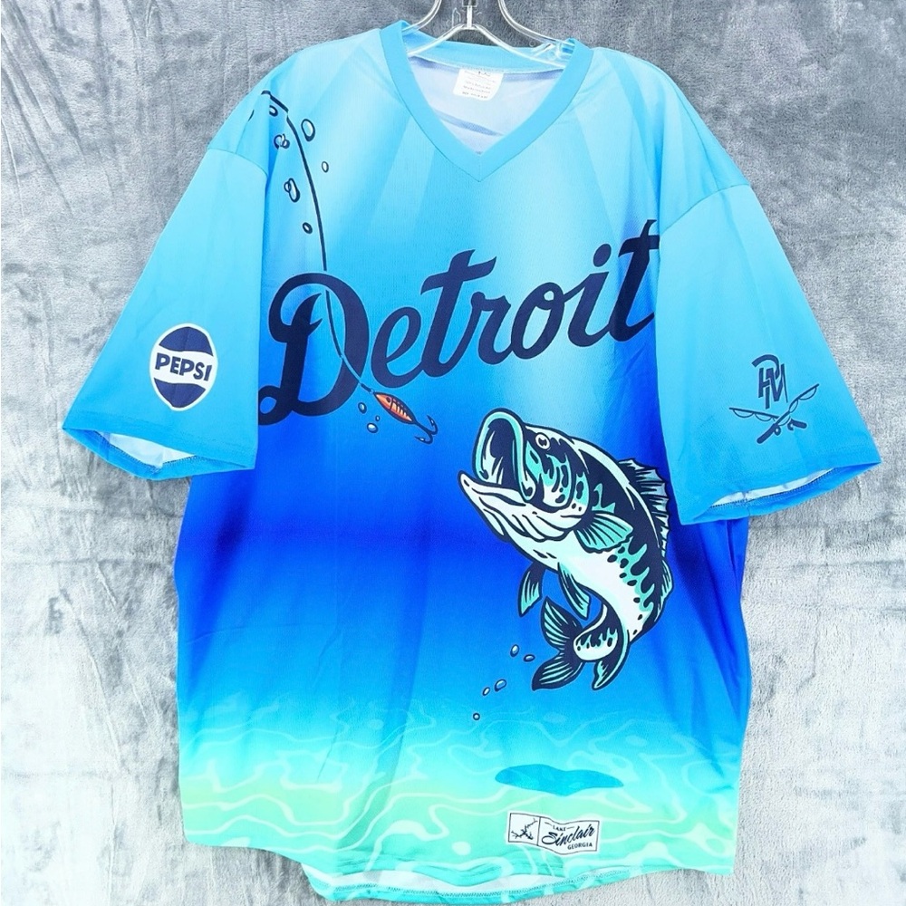 Blue Detroit Fishing Graphic T-Shirt